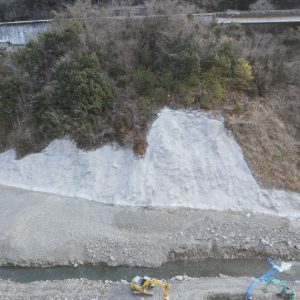 令和２年度 自然災防 第930-04-2号 耳川 島戸地区 河岸浸食対策工事画像2